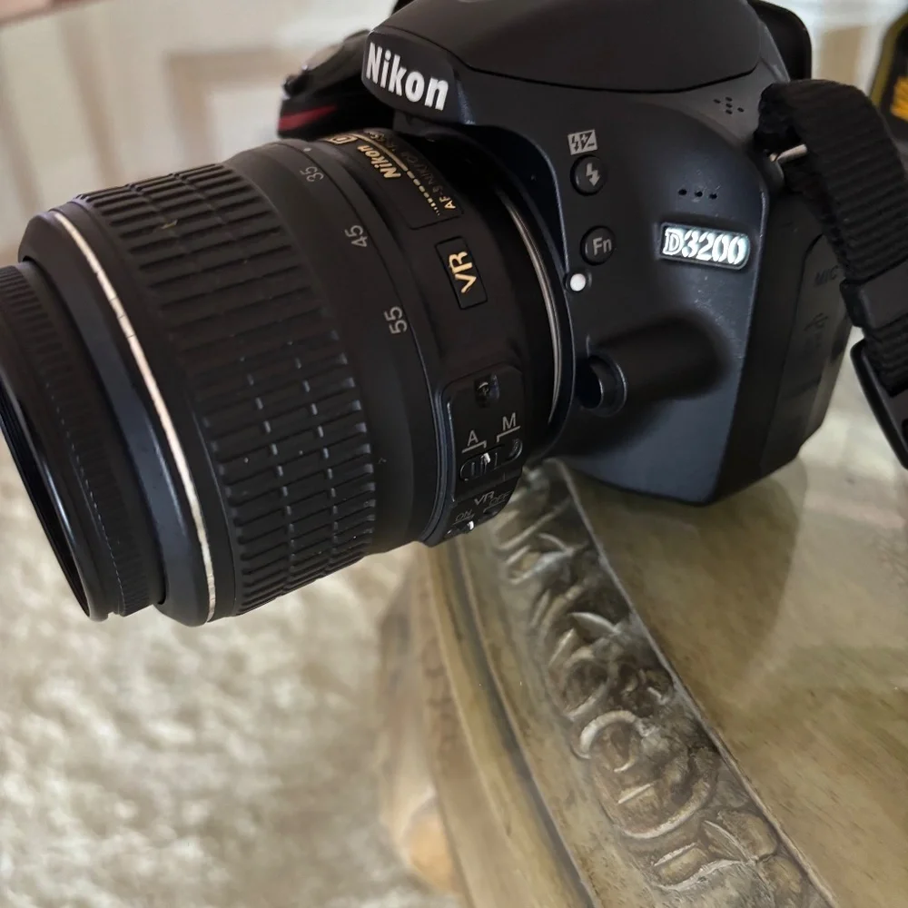 Nikon D3200 Digital Camera Bundle Very Low Shutter Count